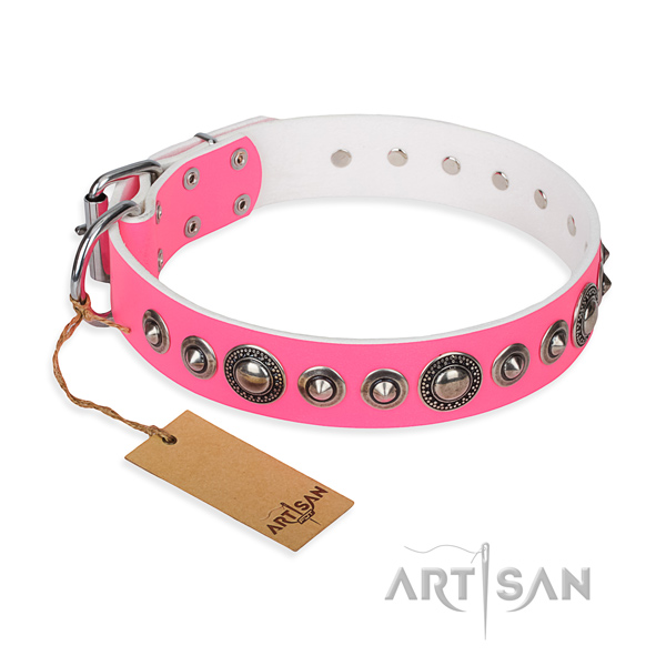 Genuine leather dog collar made of reliable material with reliable buckle