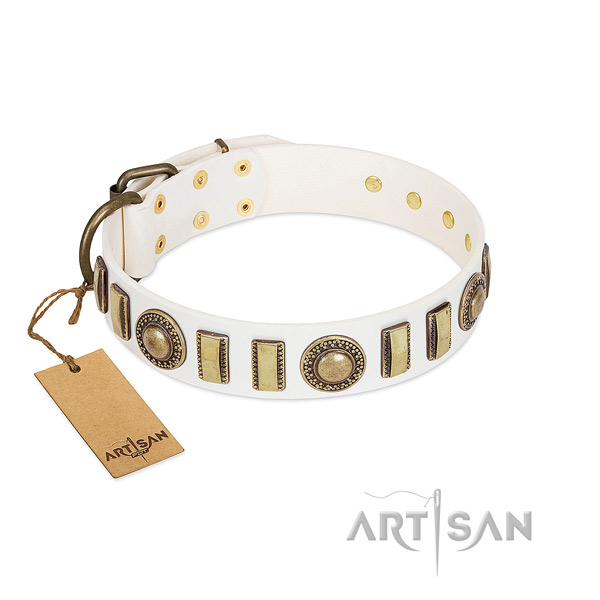 Top quality full grain genuine leather dog collar with strong traditional buckle