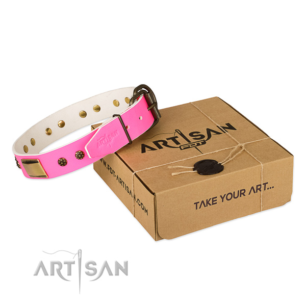 Top quality natural genuine leather collar for your handsome doggie